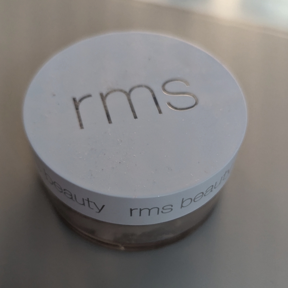 RMS Beauty Hydra setting Powder